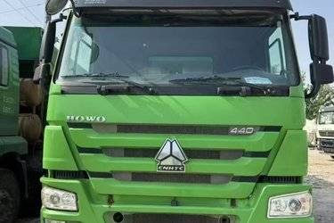 二手中国重汽 HOWO重卡 440马力 8X4 6.5米自卸车(国六) 前四后八 曼二手自卸车 黄牌