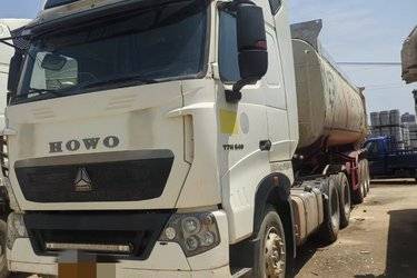 二手中国重汽 HOWO T7H重卡 540马力 6X4牵引车(国五) 双驱 曼二手牵引车 黄牌