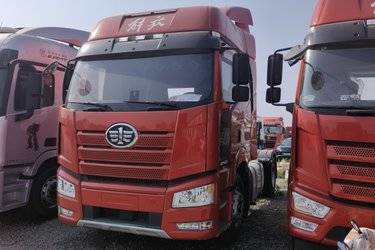 二手一汽解放 J6P重卡 经典版 460马力 4X2 牵引车(国六) 单桥 锡柴二手牵引车 黄牌图片