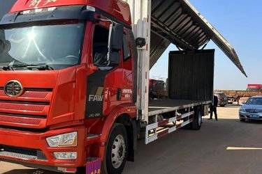 二手一汽解放 J6L中卡 经典版 260马力 4X2 9.6米翼开启厢式载货车(国六) 单桥 锡柴二手载货车 黄牌