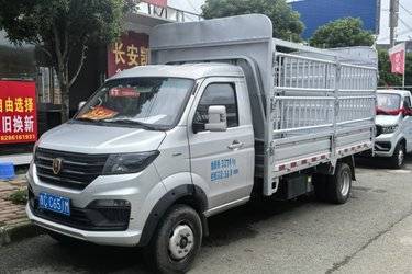 二手金杯 金卡S6 标准型 1.6L 123马力 汽油 3.7米单排栏板微卡(国六) 单桥 绰丰柳机二手载货车 蓝牌图片