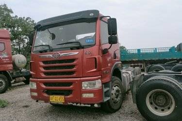二手青岛解放 悍V重卡 400马力 6X4牵引车(平顶)(国五) 双驱 潍柴二手牵引车 黄牌