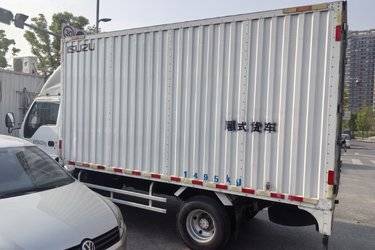 二手庆铃 五十铃M600 120马力 单排厢式轻卡(国六) 单桥 庆铃五十铃二手载货车