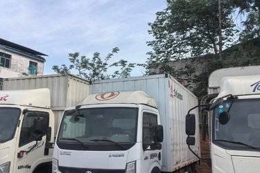 二手东风电动 EV300 4.5T 4.13米单排纯电动厢式轻卡  二手电动卡车电动载货车图片