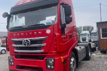 二手上汽红岩 杰狮C6重卡 320马力 4X2 LNG牵引车(国六) 单桥 潍柴二手牵引车 黄牌