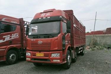 二手一汽解放 J6L中卡 质惠版 240马力 6X2 7.7米仓栅式载货车(国五) 前四后四 锡柴二手载货车 黄牌