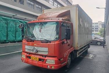二手东风商用车 天锦中卡 140马力 4X2 6.2米厢式载货车(国四) 单桥 东风康明斯二手载货车 黄牌图片