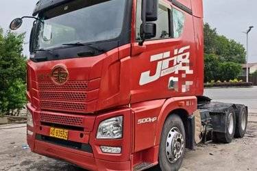 二手青岛解放 JH6重卡 500马力 6X4牵引车(国五) 双驱 潍柴二手牵引车 黄牌