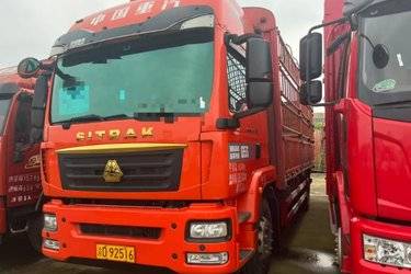 二手中国重汽 汕德卡SITRAK G5S 豪华版 290马力 4X2 6.8米AMT自动档仓栅式载货车(国六) 单桥 中国重汽二手载货车 黄牌图片