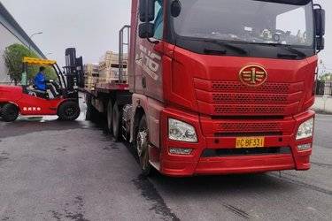 二手青岛解放 JH6重卡 500马力 6X4牵引车(国五) 双驱 潍柴二手牵引车 黄牌