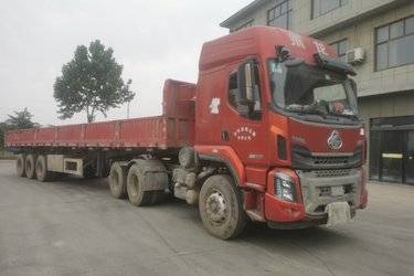 二手东风柳汽 乘龙H5重卡 430马力 6X4牵引车(国五) 双驱 潍柴二手牵引车 黄牌