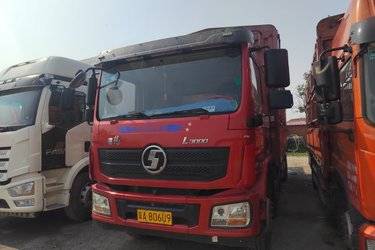 二手陕汽重卡 德龙L3000 245马力 6X2 7.9米仓栅式载货车(国五) 前四后四 玉柴二手载货车 黄牌图片