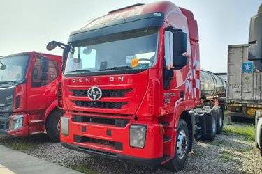 二手红岩 杰狮C100 450马力 6X4 牵引车(国五) 双驱 康明斯二手牵引车 黄牌图片