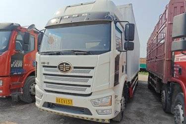 二手一汽解放 J6L中卡 精英版 260马力 4X2 9.7米厢式载货车(速比3.9)(国六) 单桥 锡柴二手载货车 黄牌图片