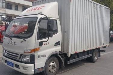 二手江淮 骏铃V6 130马力 4.15米单排厢式载货车(国六) 单桥 潍柴二手载货车 蓝牌图片