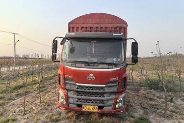 二手东风柳汽 新乘龙M3中卡 200马力 4X2 载货车底盘(国六) 单桥 安徽康明斯二手载货车图片