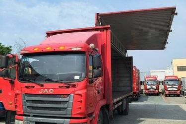 二手江淮 格尔发K3L中卡 160马力 4X2 7.8米厢式载货车(国五) 单桥 玉柴二手载货车 黄牌图片