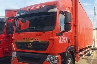 二手中国重汽 HOWO TX7 290马力 4X2 9.6米AMT自动档厢式载货车(国六) 单桥 曼二手载货车 黄牌