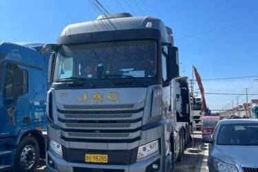 二手江淮 格尔发K7重卡 560马力 6X4 AMT自动挡牵引车(国六)(2.64速比)(国六) 双驱 康明斯二手牵引车 黄牌图片