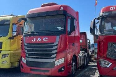 二手江淮 格尔发K7W重卡 北方舒适版 560马力 6X4牵引车(国五) 双驱 曼二手牵引车 黄牌图片