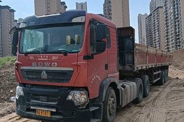 二手中国重汽 HOWO TX重卡 460马力 6X4 牵引车(国五) 双驱 中国重汽二手牵引车 黄牌