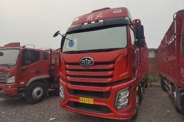 二手一汽解放 J6V 精英版 350马力 6X2 9.4米仓栅式载货车(国六) 前四后四 锡柴二手载货车 黄牌图片