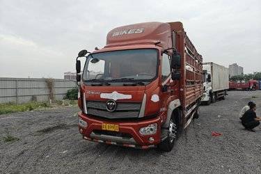 二手福田 时代领航ES5 220马力 4X2 6.8米排半栏板载货车(国六) 单桥 潍柴二手载货车 黄牌图片