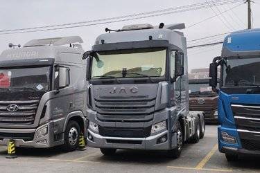二手江淮 格尔发K7W重卡 豪华版 540马力 6X4牵引车(液力缓速器)(国五) 双驱 曼二手牵引车 黄牌图片