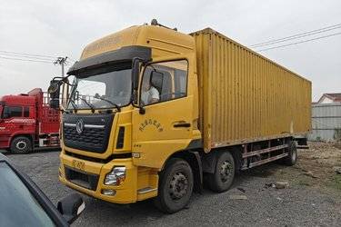 二手东风商用车 天龙VL重卡 245马力 6X2 9.6米厢式载货车(国五) 前四后四 雷诺二手载货车 黄牌图片
