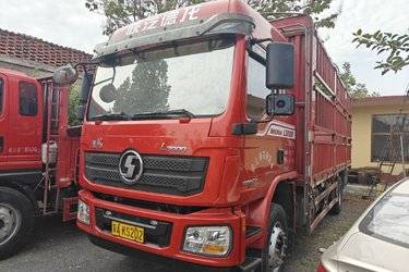 二手陕汽重卡 德龙L3000 旗舰版 245马力 4X2 6.8米仓栅式载货车(国六) 单桥 潍柴二手载货车 黄牌