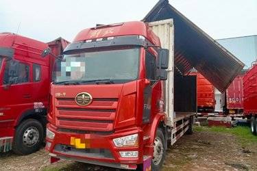 二手一汽解放 J6L中卡 精英版 260马力 4X2 9.7米厢式载货车(国六) 单桥 锡柴二手载货车 黄牌