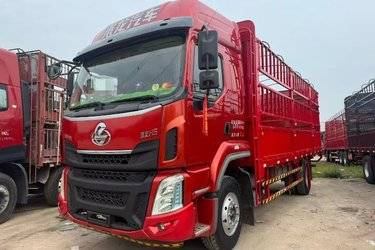 二手东风柳汽 乘龙H5中卡 220马力 4X2 6.8米仓栅式载货车(高顶双卧)(国五) 单桥 玉柴二手载货车 黄牌