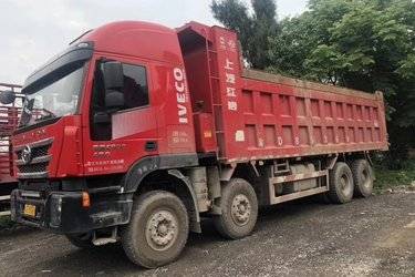 二手上汽红岩 杰狮C500重卡 450马力 8X4 8.3米自卸车(国五) 前四后八 上菲红二手自卸车 黄牌