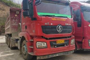 二手陕汽重卡 德龙新M3000 轻量化版 460马力 6X4 LNG牵引车(国六)) 双驱 潍柴二手牵引车 黄牌图片