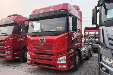 二手青岛解放 JH6重卡 460马力 6X4牵引车(国五) 双驱 潍柴二手牵引车 黄牌
