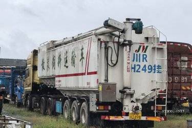 二手11米x2.55米 其他轴 粉粒物料运输半挂车图片