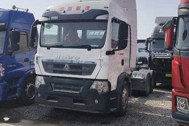 二手中国重汽 HOWO TX重卡 460马力 6X4 牵引车(国五) 双驱 曼二手牵引车 黄牌图片