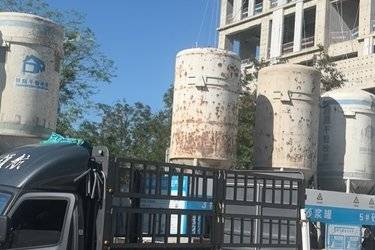 二手福田 时代领航S1 2.0L 144马力 汽油 4.22米单排仓栅式小卡(国六) 单桥 北汽福田二手载货车 蓝牌图片