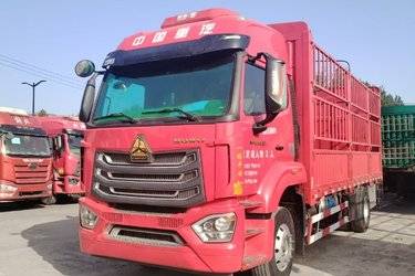 二手中国重汽 豪沃N5W中卡 245马力 4X2 6.75米仓栅式载货车(国六) 单桥 潍柴二手载货车 黄牌图片