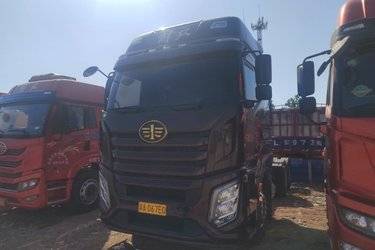 二手一汽解放 J6V重卡 精英版 530马力 6X4 LNG牵引车(国六) 双驱 锡柴二手牵引车 黄牌图片