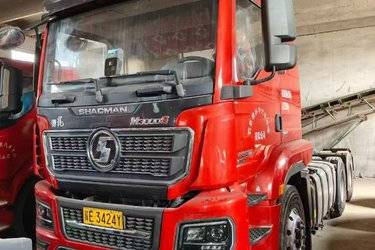 二手陕汽重卡 德龙M3000S 460马力 6X4牵引车(国六) 双驱 潍柴二手牵引车 黄牌图片