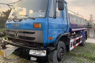 二手洒水车/喷洒车 东风随专 东风商用车底盘图片