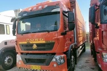 二手中国重汽 HOWO TX 290马力 4X2 9.6米翼开启厢式载货车(国六) 单桥 曼二手载货车 黄牌