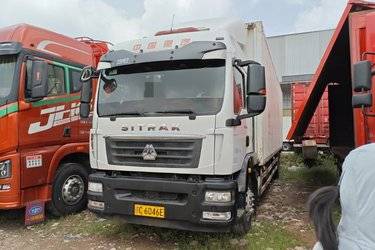 二手中国重汽 汕德卡SITRAK G5重卡 280马力 4X2 9.6米厢式载货车(国五) 单桥 曼二手载货车 黄牌图片