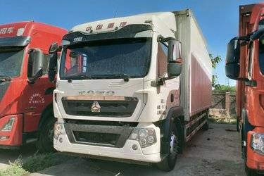 二手中国重汽 HOWO TX 240马力 4X2 9.6米厢式载货车(国六) 单桥 潍柴二手载货车 黄牌