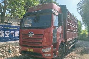 二手一汽解放 J6L中卡 精英版 240马力 4X2 6.75米仓栅式载货车(国五) 单桥 锡柴二手载货车 黄牌