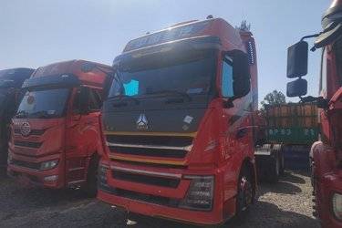 二手中国重汽 HOWO TH7重卡 480马力 6X4 牵引车(国六)(12挡)(国六) 双驱 潍柴二手牵引车 黄牌图片