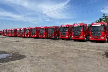 二手陕汽重卡 德龙M3000S 460马力 6X4牵引车(国六) 双驱 潍柴二手牵引车 黄牌图片