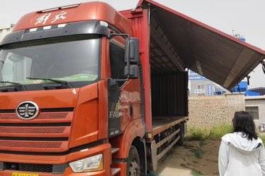 二手一汽解放 J6L 精英版 300马力 4X2 9.75米厢式载货车(国六) 单桥 大柴二手载货车 黄牌