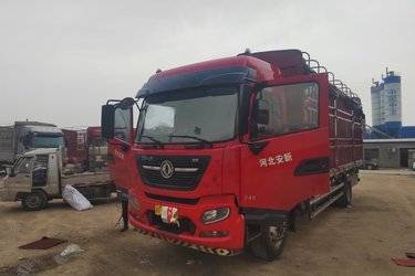 二手东风商用车 天锦KR 245马力 4X2 6.75米排半仓栅式载货车(国五) 单桥 东风康明斯二手载货车 黄牌